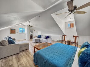 4 bedrooms, desk, iron/ironing board, travel crib