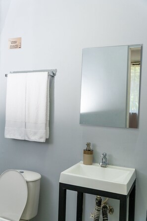Towels - S102. Economic and Functional Apartament (Medellín)