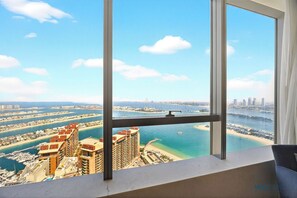 1 bedroom, premium bedding, Select Comfort beds, individually decorated - Luxurious St Regis 1 Bed Palm View  (Dubai)