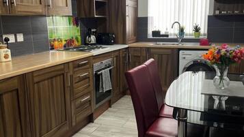 Apartment | Private kitchen | Fridge, microwave, oven, electric kettle