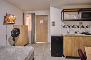 Internet - C104: Economic and Functional Loft (Medellín)