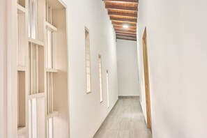Interior - C112: Economic and Functional Loft (Medellín)