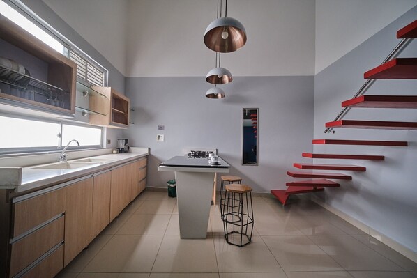 Fridge, microwave, oven, cookware/dishes/utensils