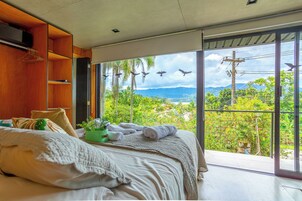 Estudio exclusivo, vistas al jardín | Decoración individual, mobiliario individual, escritorio