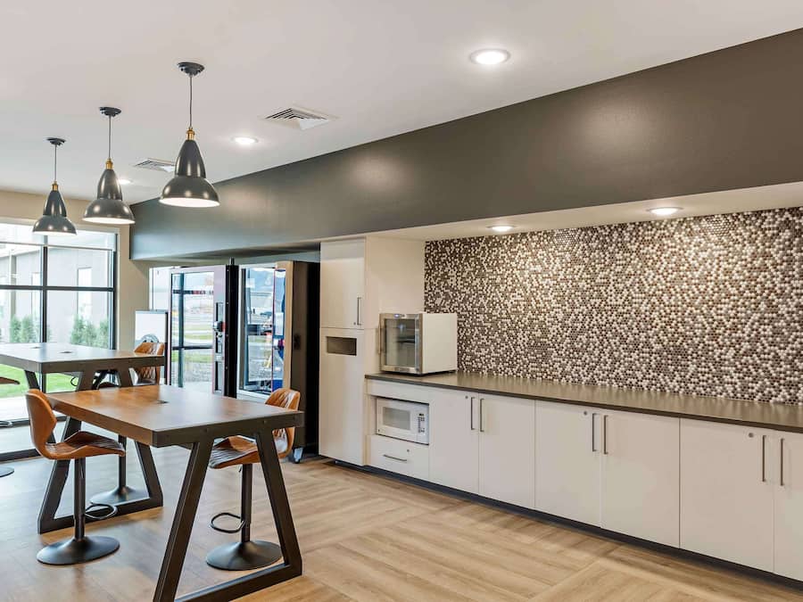 Free daily on-the-go breakfast