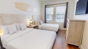3 bedrooms, bed sheets