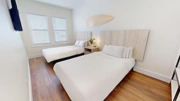 3 bedrooms, bed sheets