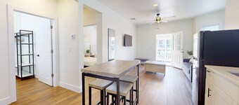 Beach House: POOL, Boardwalk, 1 Min to Beach
