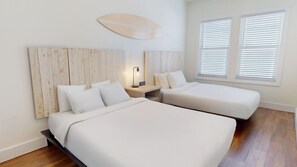 3 bedrooms, bed sheets
