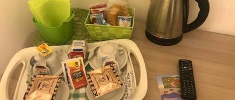 قهوة و/أو ماكينة صنع القهوة