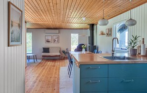 Interior - Gorgeous home in Læsø with WiFi (Læsø)