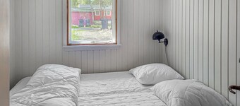 Gorgeous home in Læsø with WiFi
