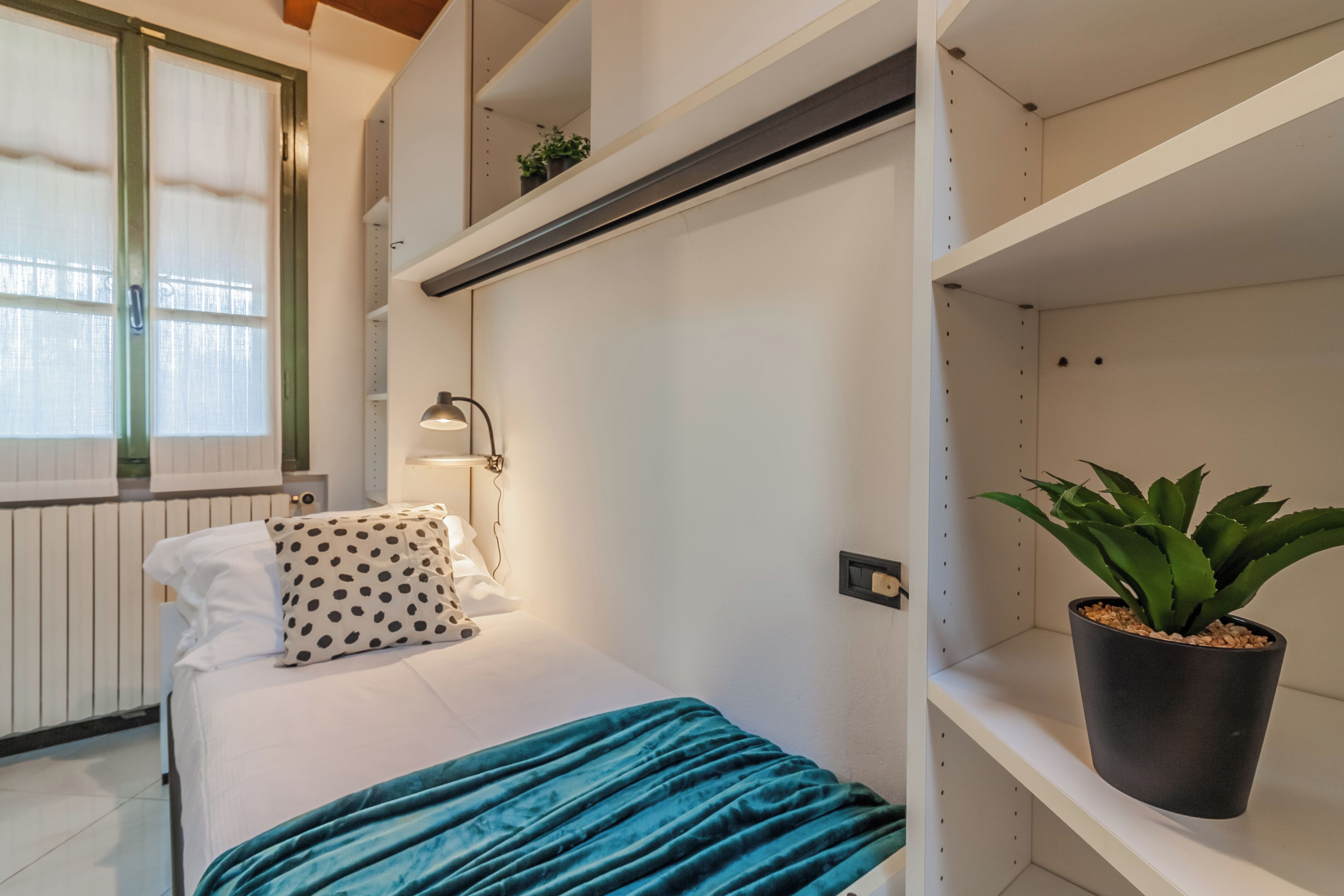 Apartment, Partial Lake View