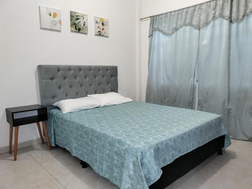 2 多间卧室、熨斗/熨衣板、WiFi、床单