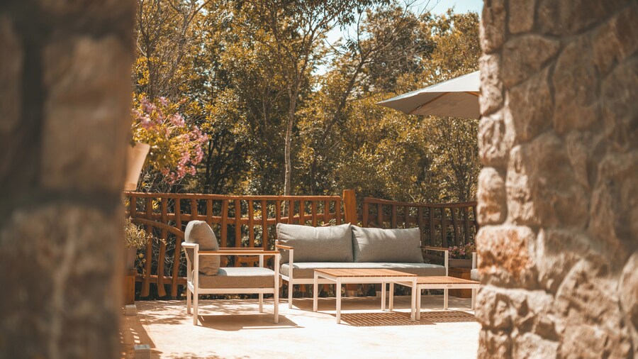 Carevic Resort & Villas