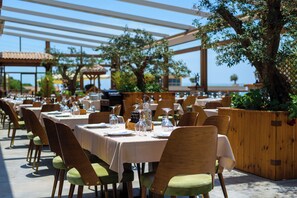 Restaurant - Carevic Resort & Villas (Krimovica)