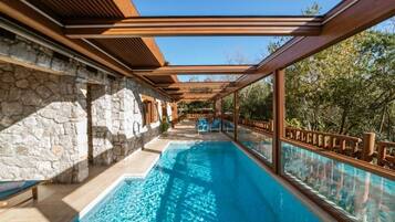 Villa de lujo (Two bedroom Villa with heated pool) | Terraza o patio