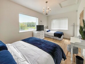 1 bedroom, free WiFi, bed sheets