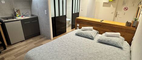 1 chambre, Wi-Fi, draps fournis