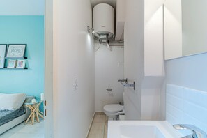 Douche, serviettes fournies