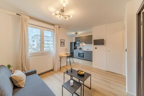 Living area - Charmant 4 pers Halle Tony Garnier (Lyon)