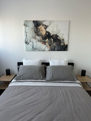 2 habitaciones, tabla de planchar con plancha, wifi y ropa de cama 