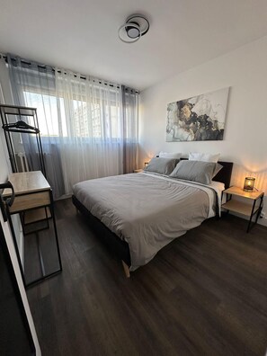 2 bedrooms, iron/ironing board, WiFi, bed sheets - ✨ Bright apartment with balcony – Charpennes Metro / Cours Émile-Zola (Villeurbanne)
