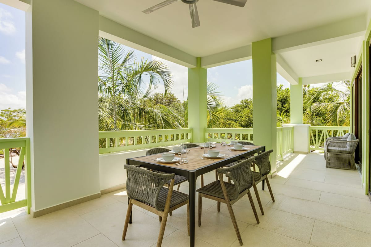 Deluxe appartement, 3 slaapkamers, uitzicht op zee, op benedenverdieping | Terras