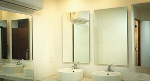 Shared bathroom - Kapsul Express Mérida (Mérida)