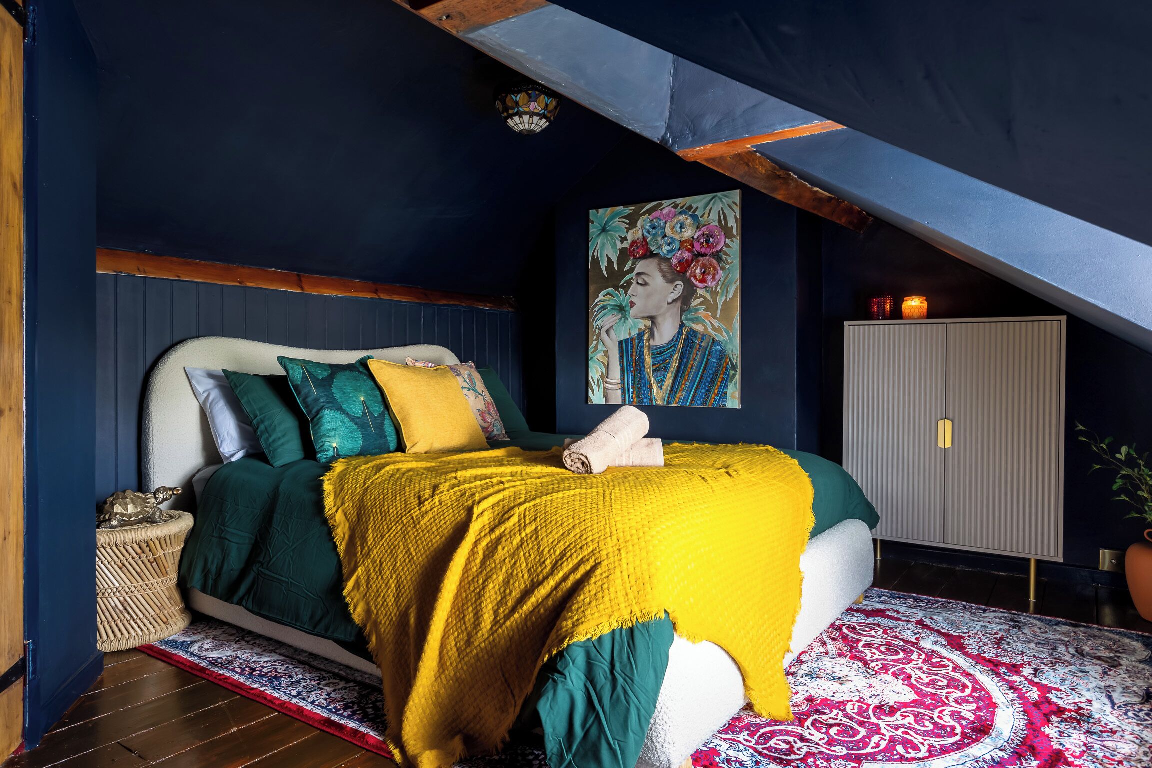 3 bedrooms, iron/ironing board, travel cot, WiFi