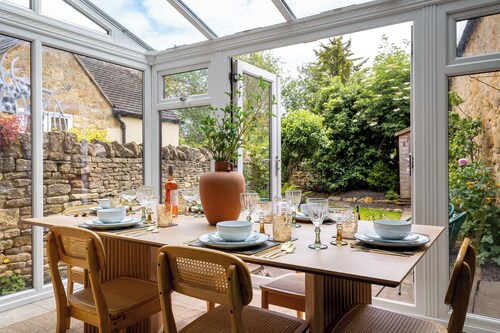 Chipping Campden Shabby Chic on Famous High Street