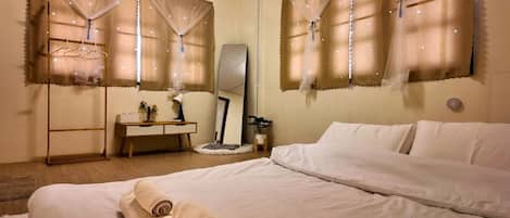 House, 2 Bedrooms, Non Smoking, Patio | 2 bedrooms, minibar, individually decorated, individually furnished