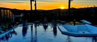 Sunken seated fire pit villa!