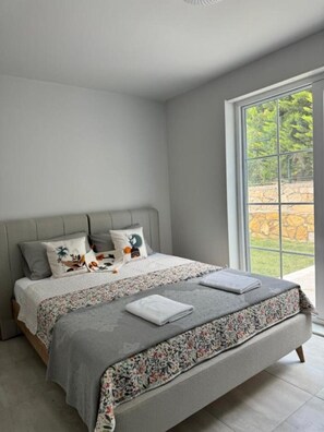 4 soverom, strykejern/-brett, wi-fi og sengetøy