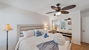 2 soverom, strykejern/-brett, reiseseng for barn og wi-fi (inkludert)