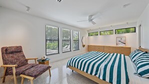 3 室のベッドルーム、デスク、アイロン / アイロン台、WiFi (無料)