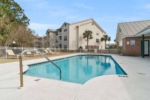 Pool - Coastal Treehouse, Heart of Destin! Walk to beach! Massive Balcony w/ Lake Views (Destin)