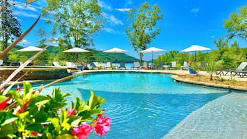 Piscine extérieure, piscine chauffée