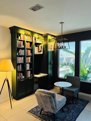 Interior - Cozy stay in Mission - With Pool & Patio (Mission)