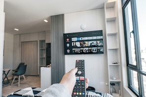 Interior - EcoVida707: Modern and sustainable studio apartment in the best area of Quito. (Quito)