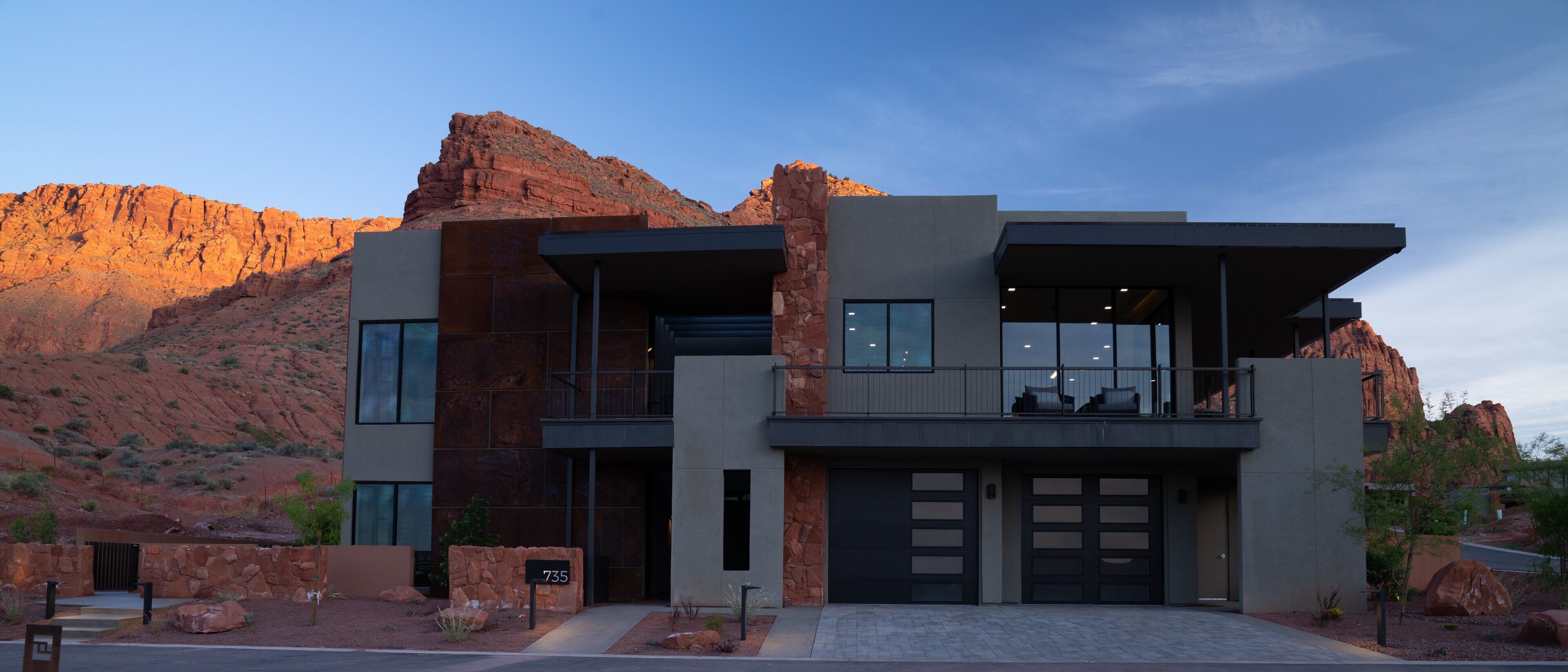 Luxury Service 5 Bedrooms - Sleeps 10 – Private Pool - Daily HSK