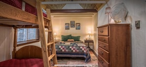 3 quartos, Wi-Fi, roupa de cama, acesso para cadeiras de rodas