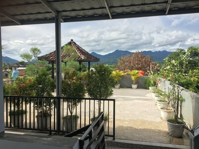 Lombok 3 bedroom tropical house with terrace. Beautiful mountain views.