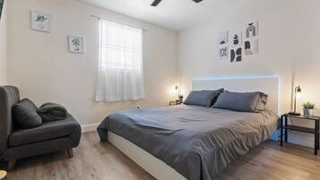 1 bedroom, desk, iron/ironing board, free WiFi