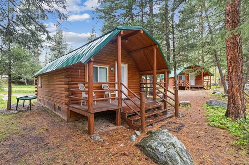 Log Cabin Retreat in the Montana Wilderness