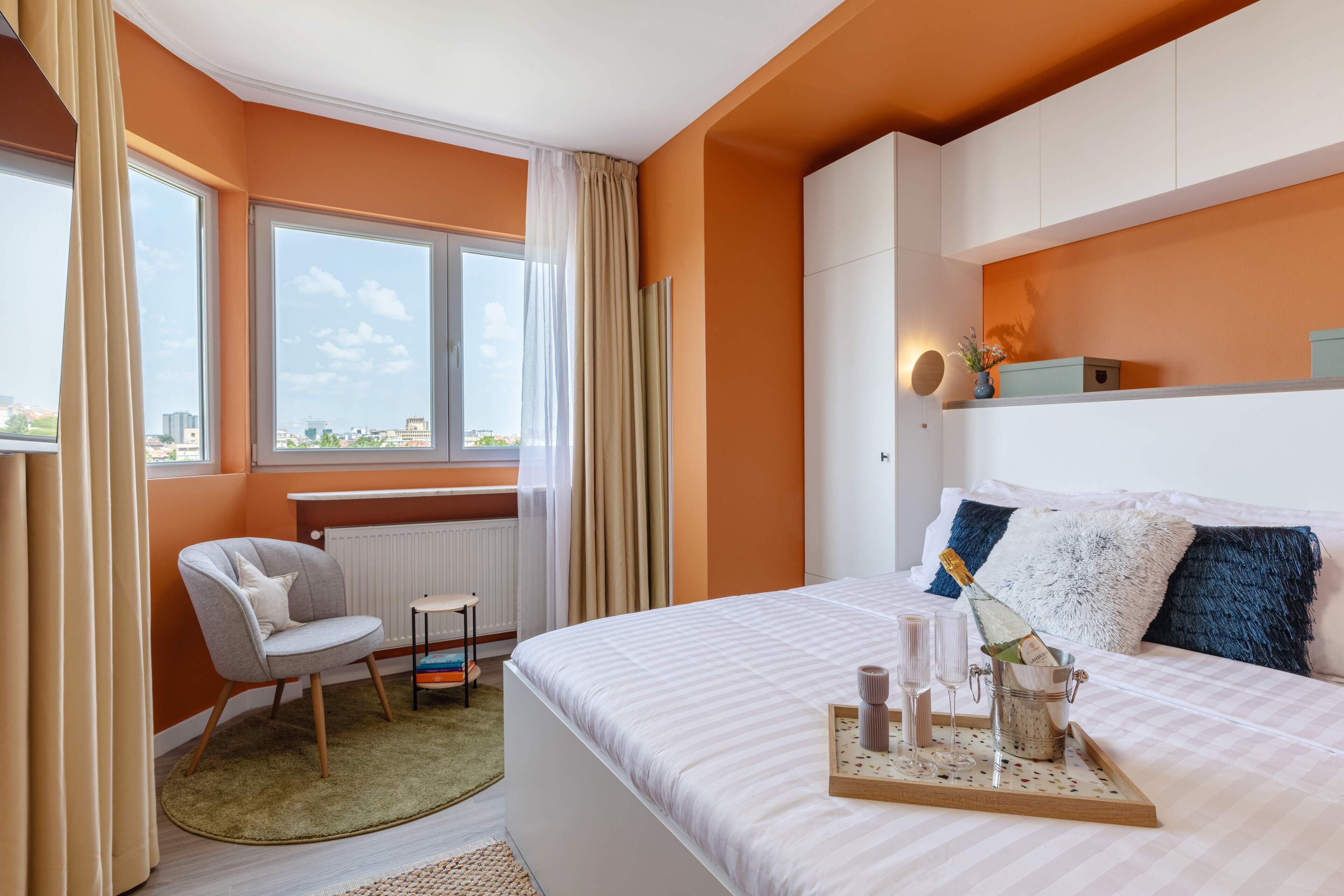 Deluxe Apartment, 1 King Bed, Non Smoking, Kitchen | 1 bedroom, premium bedding, memory foam beds, laptop workspace