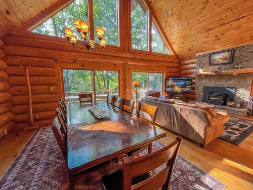 New: Pet Friendly Modern Cabin Home