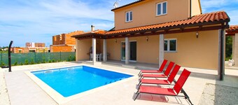 House 2340/115035 (Istria - Valbandon), 2000m from the beach