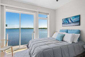 Room - Boathouse Bliss Condo on Crooked Lake (Alanson)