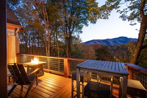 Outdoor dining - S'More To Love! Pet Friendly, Hot Tub, Pool Table, Views, & More! (Seven Devils)